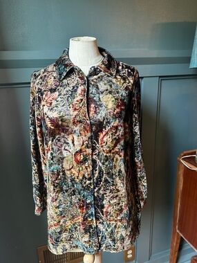 Soft Surroundings Multicolor Velvet Button-Up Shirt - Floral Textured Design